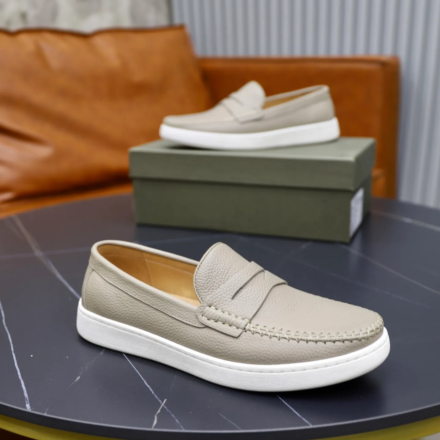 Men's men's shoes 💰480💰BOTTEG* VENET* - high-end boutique Size: 38-44 (45 customized) BV new product, calfskin surface, water-dyed cowhide lining, classic style harmoniously blends with contemporary fashion temperament, rubber soles are light and flexible, water-dyed cowhide lining!